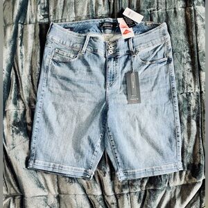*New*Torrid faded blue denim Jegging shorts with triple-button waist